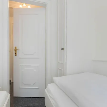 Apartment App. Hardy 10a, Eg *